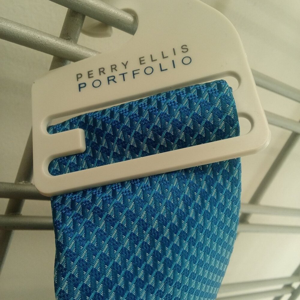 Perry Ellis Portfolio Tie